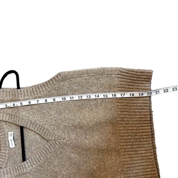 Gentle Fawn Milkshake Tan V-Neck Jordyn Sweater Vest - Picture 11 of 11